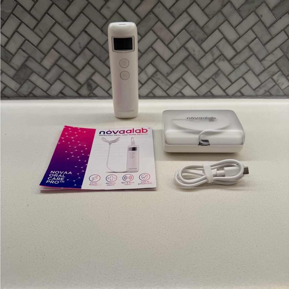 Novalab White Oral Care Pro Device Set
